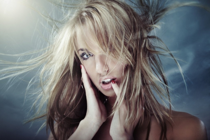photodune-696348-windy-beauty-m-1030×686-min
